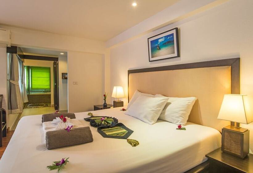 اتاق لوکس با چشم‌انداز استخر, Aonang All Seasons Beach Resort