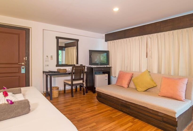اتاق لوکس با چشم‌انداز استخر, Aonang All Seasons Beach Resort