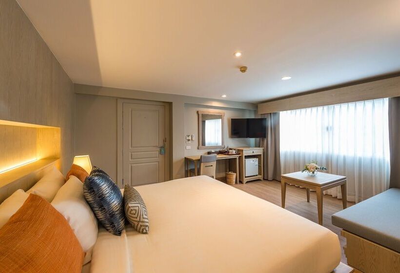 اتاق لوکس با چشم‌انداز استخر, Aonang All Seasons Beach Resort