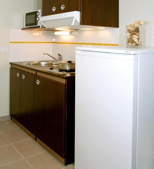 آپارتمان 2 خوابه, Appart City Classic Montelimar