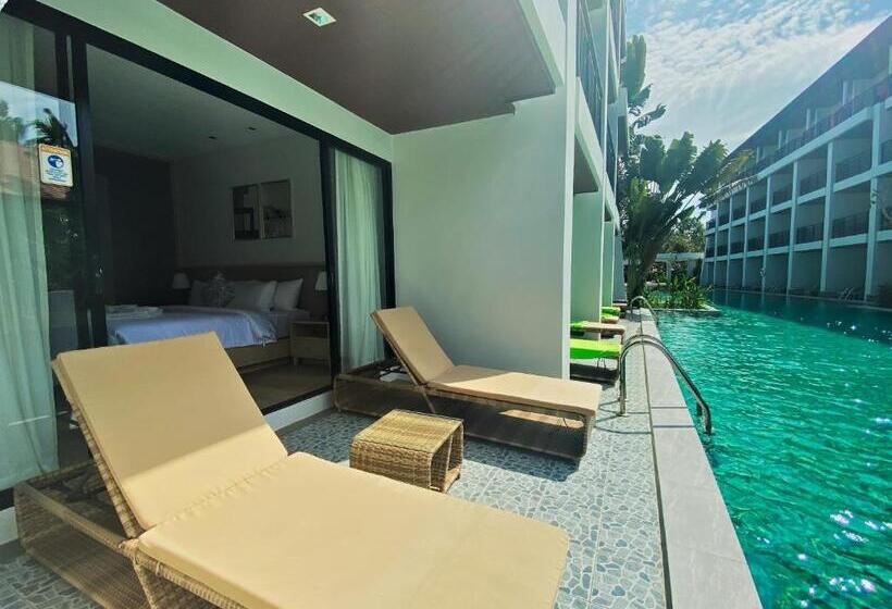 اتاق لوکس, D Varee Mai Khao Beach Resort, Thailand
