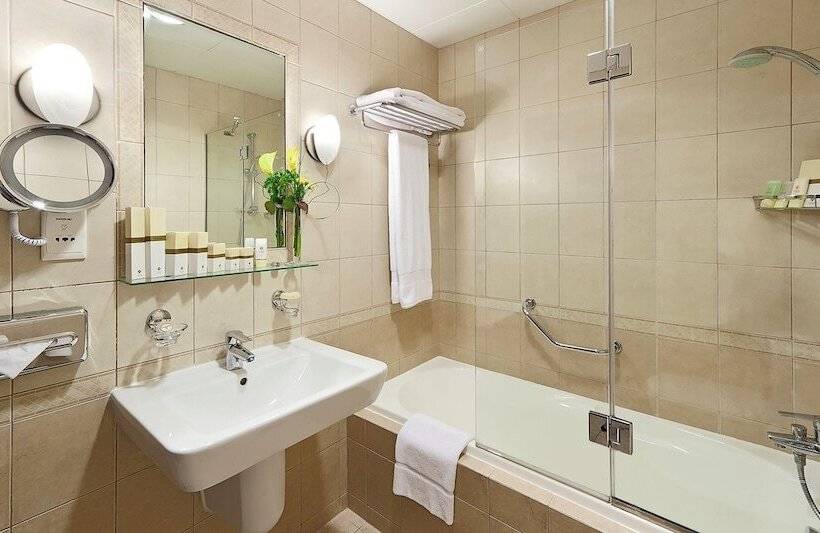 سوییت لوکس, Al Manzel Hotel Apartments