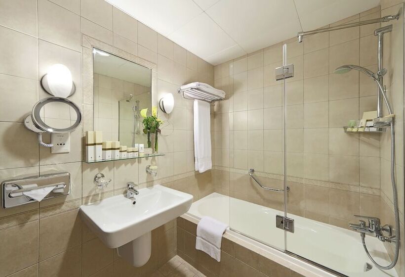 سوئیت پریمیوم, Al Manzel Hotel Apartments