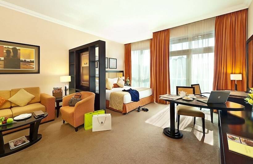 استودیوی لوکس, Al Manzel Hotel Apartments