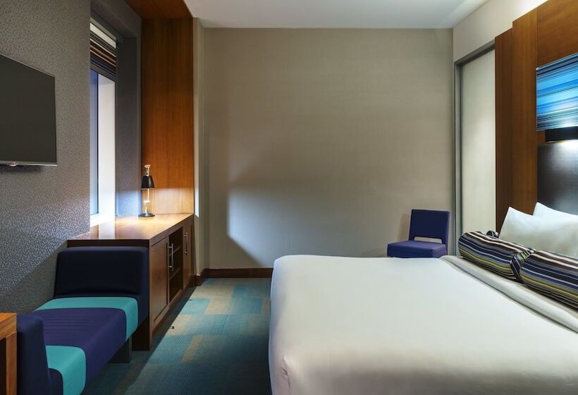 Standard Room Double Bed, Aloft Abu Dhabi