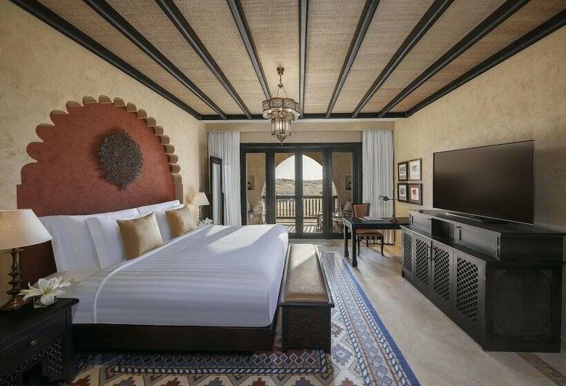 Deluxe Room with Balcony, Anantara Qasr Al Sarab Desert Resort