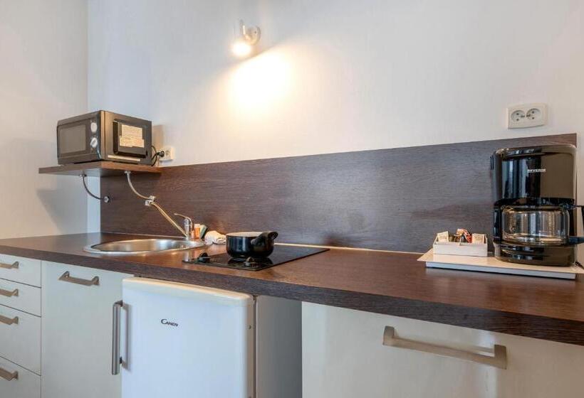 استودیوی استاندارد, Zenitude Hôtel Résidences Nantes Métropole