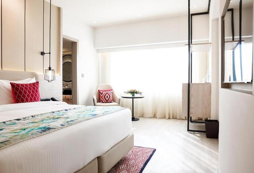 اتاق اجرایی, Golden Tulip Lucknow