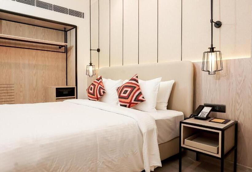 اتاق اجرایی, Golden Tulip Lucknow