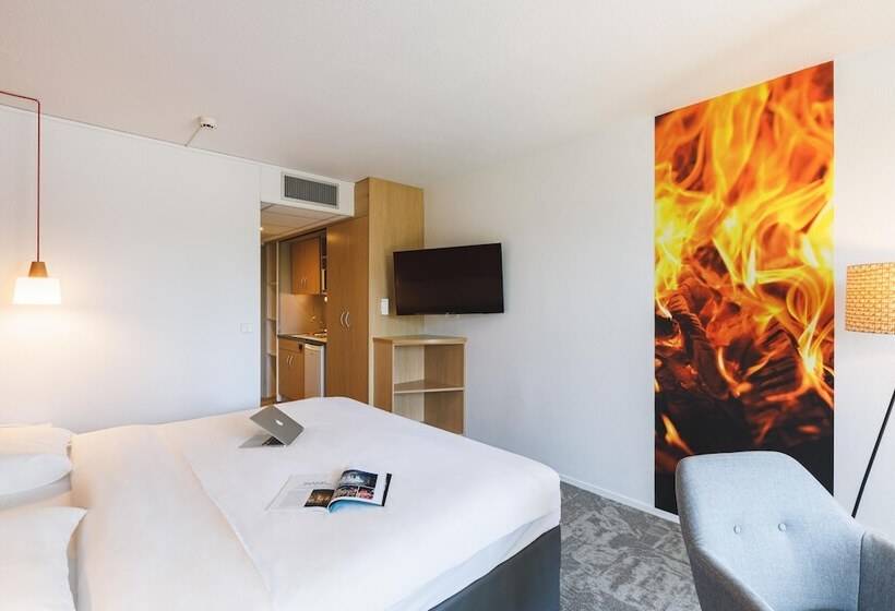 Quarto Estandar Cama Casal, Ibis Styles Aix Les Bains