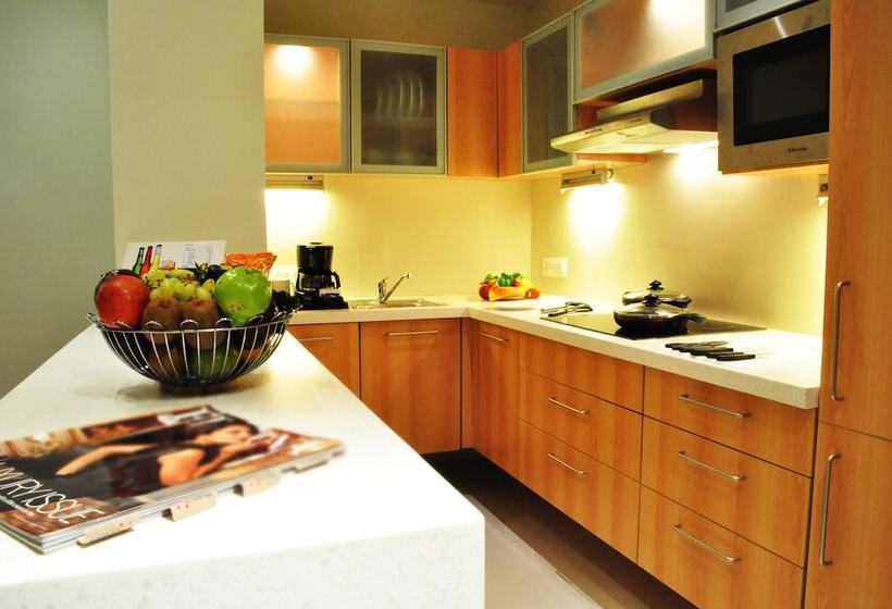 آپارتمان 1 خوابه, Mind Space Hotel, Pimpri