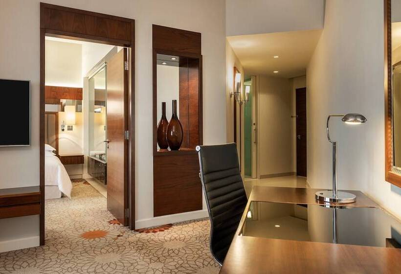 سوییت جونیور, Sheraton Mall Of The Emirates Hotel, Dubai
