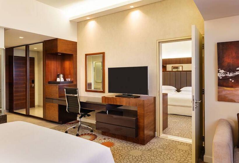 Classic Room Double Bed, Sheraton Mall Of The Emirates , Dubai