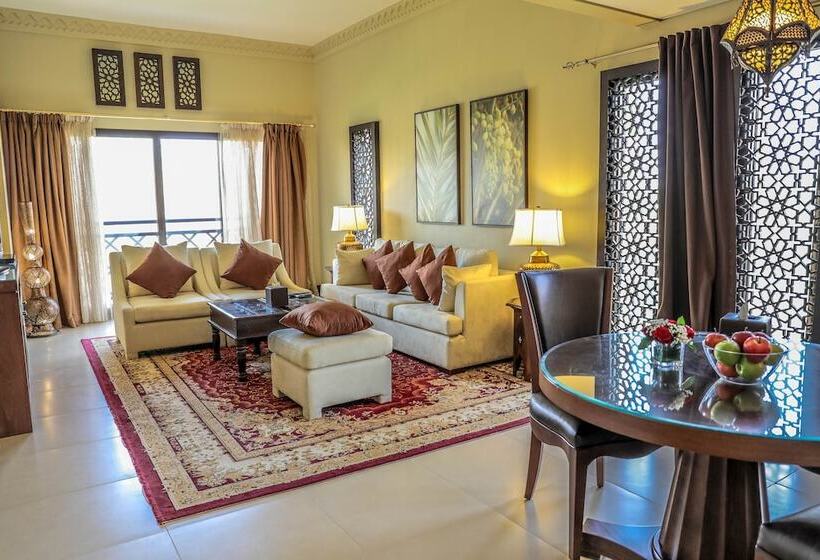 Executive Suite, Tilal Liwa Desert Retreat