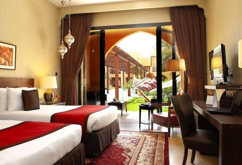 اتاق استاندارد با چشم‌انداز استخر, Tilal Liwa Desert Retreat