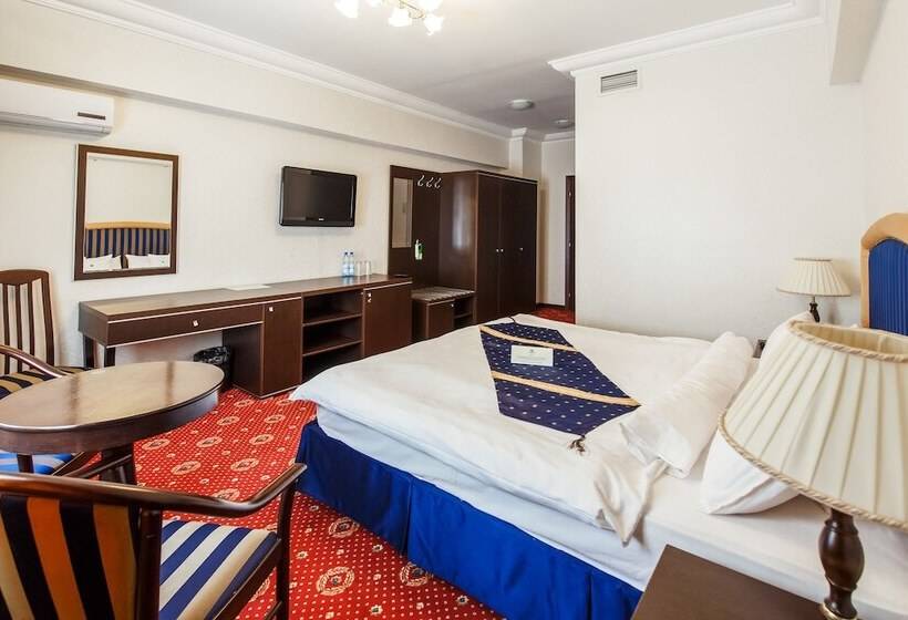 Quarto Classe Business, Moscow Holiday Hotel