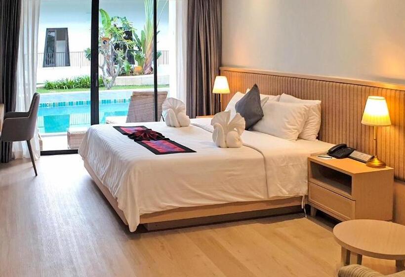 اتاق استاندارد با چشم‌انداز استخر, D Varee Mai Khao Beach Resort, Thailand