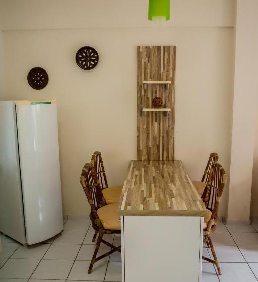 اتاق لوکس سه تخته, Apart Hotel Serantes