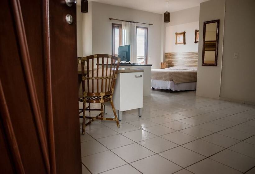 اتاق لوکس سه تخته, Apart Hotel Serantes