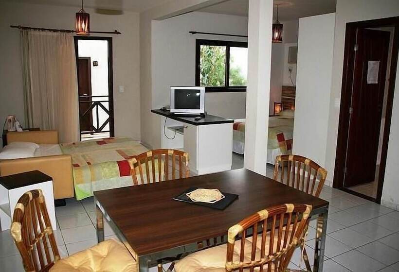 اتاق لوکس چهار تخته, Apart Hotel Serantes