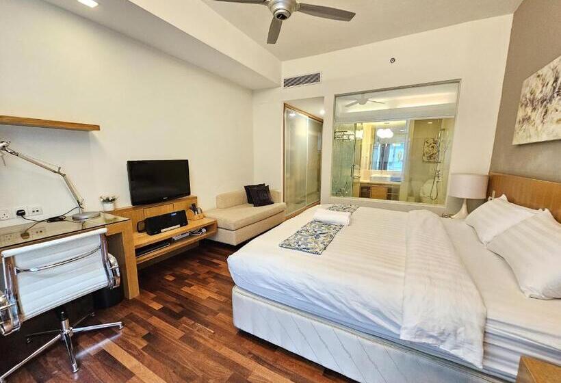 استودیو استاندارد با تخت کینگ, Cormar Suites Serviced Apartment
