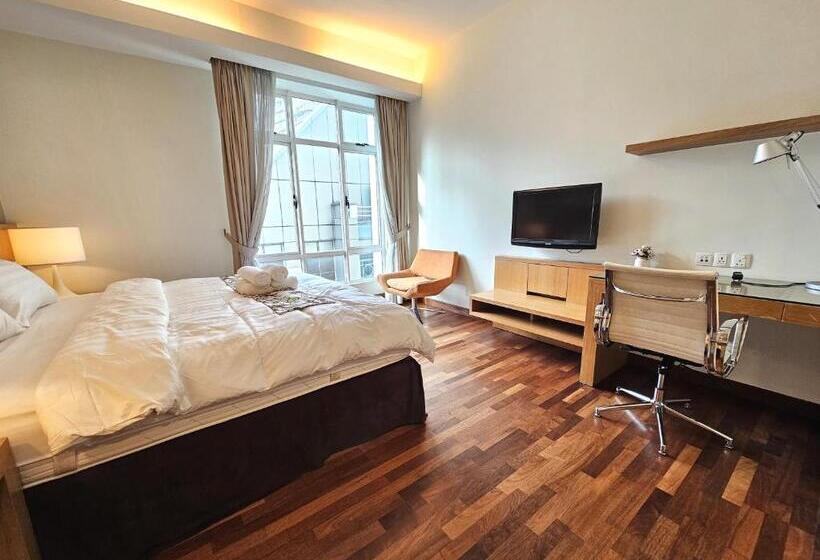 Deluxe Suite King Bed, Cormar Suites Serviced Apartment