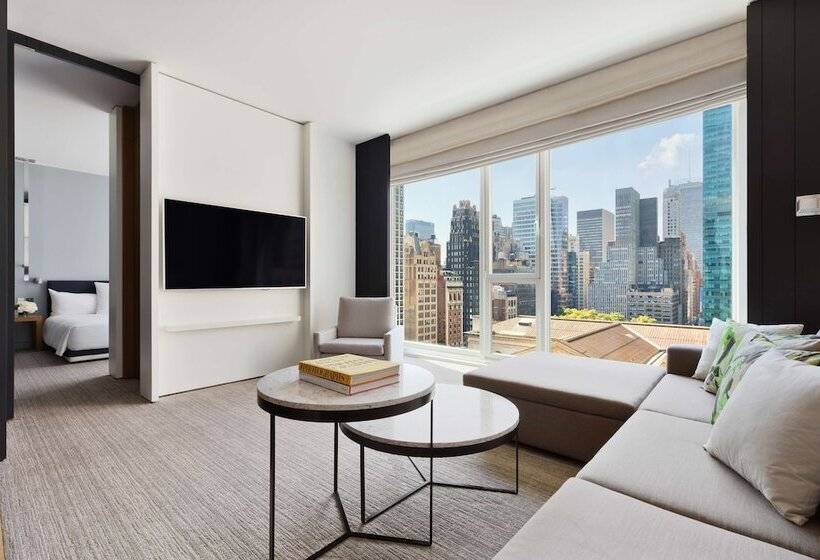 سوئیت با چشم‌انداز, Andaz 5th Avenue, By Hyatt
