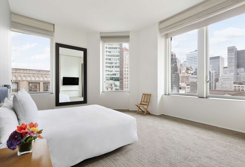 Suite, Andaz 5th Avenue