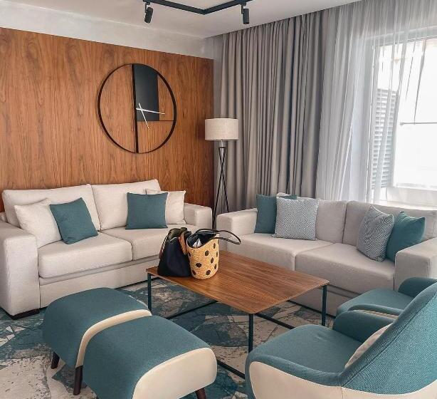 سوییت با چشم‌انداز دریا, Astoria Hotel All Inclusive & Private Beach