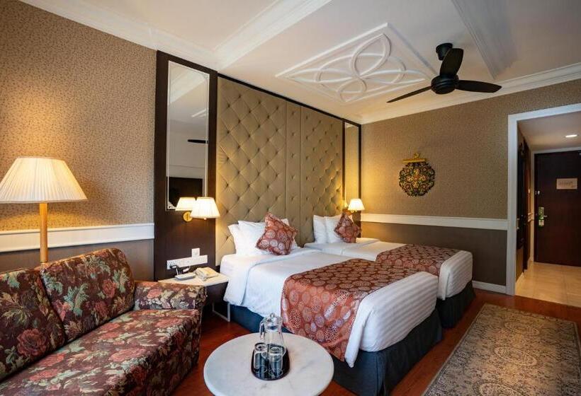 اتاق لوکس, Century Pines Resort