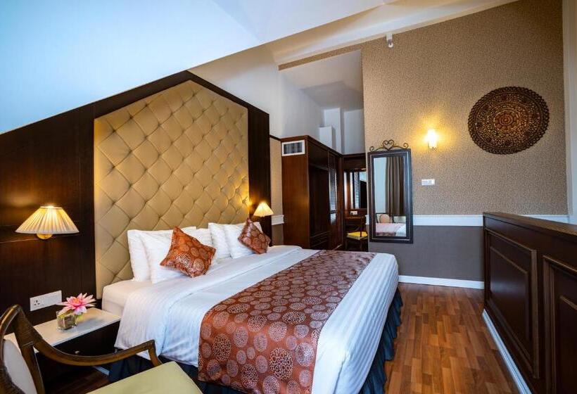 سوییت دوبلکس, Century Pines Resort