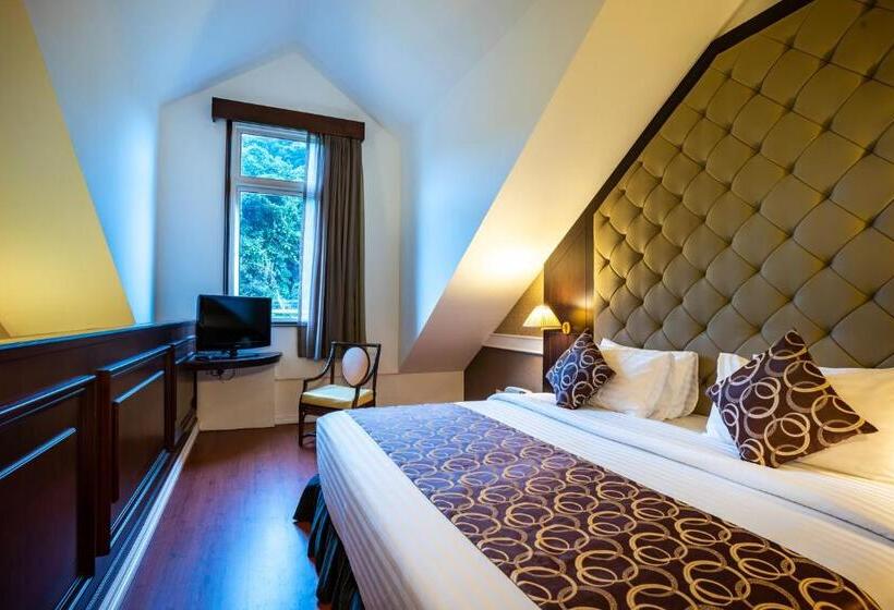 سوییت دوبلکس, Century Pines Resort