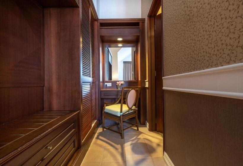 سوییت دوبلکس, Century Pines Resort
