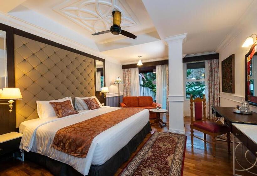 اتاق لوکس, Century Pines Resort