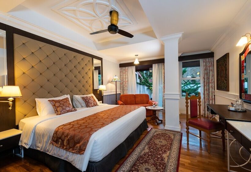 اتاق لوکس, Century Pines Resort