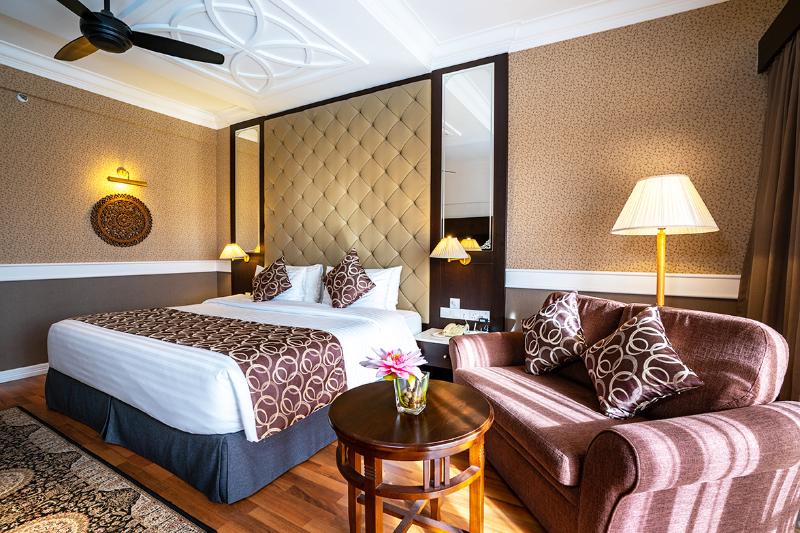 اتاق لوکس, Century Pines Resort