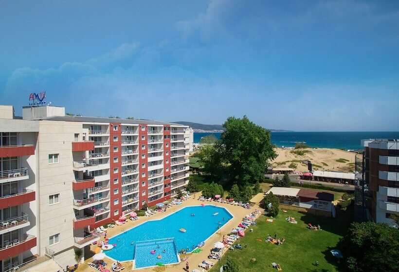 Standard Room with Balcony, Fenix