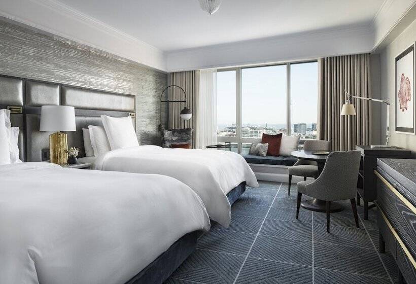 Chambre Deluxe Adaptée aux Personnes à Mobilité Réduite, Four Seasons  San Francisco