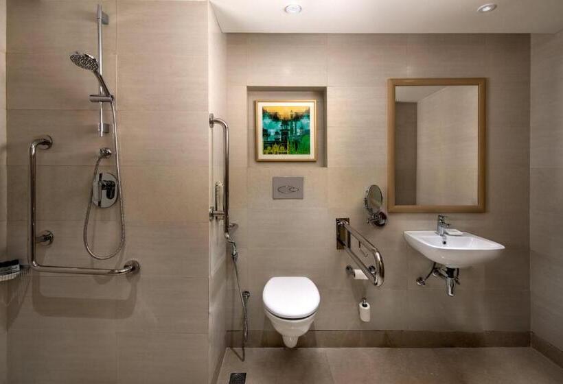 اتاق استاندارد با تخت بزرگ برای معلولان, Holiday Inn Agra Mg Road An Ihg
