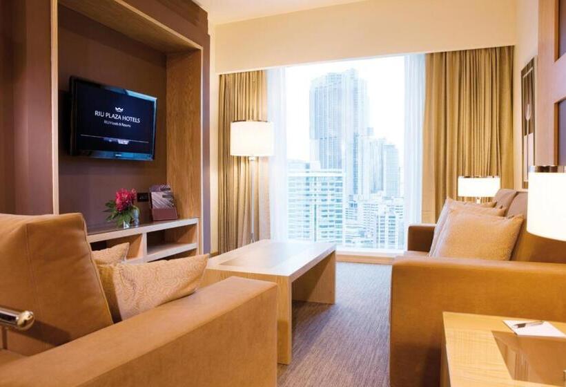 سوئیت سینیور, Hotel Riu Plaza Panama