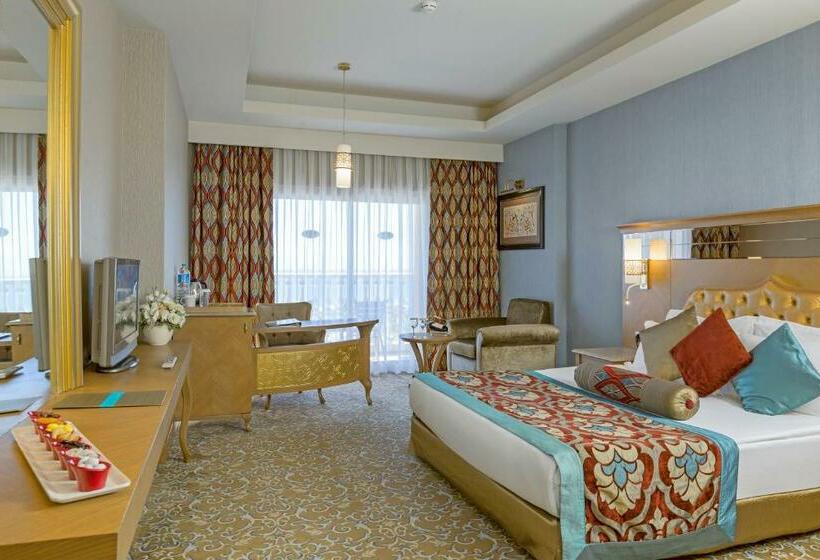 Suite Deluxe, Royal Holiday Palace