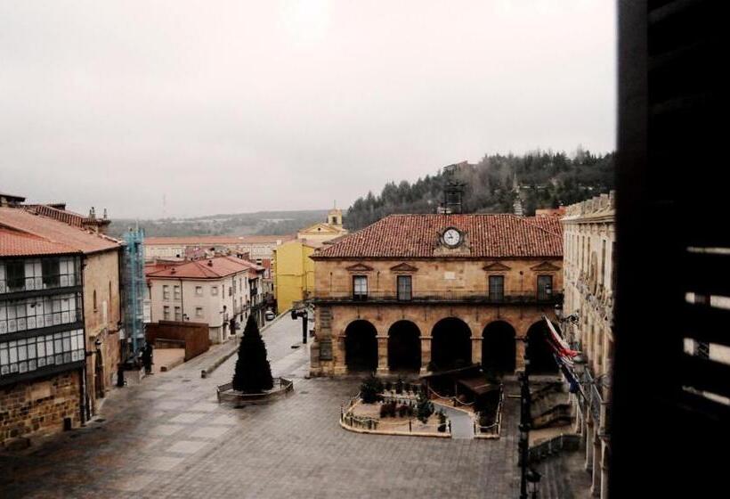 اتاق سوپریور, Soria Plaza Mayor