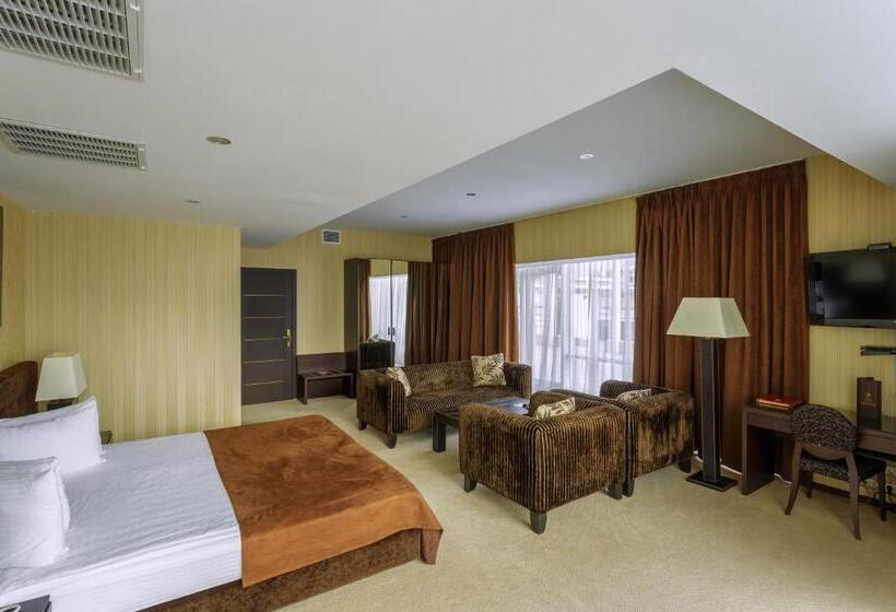سوییت سوپریور با چشم‌انداز دریا, Stella Residence Club