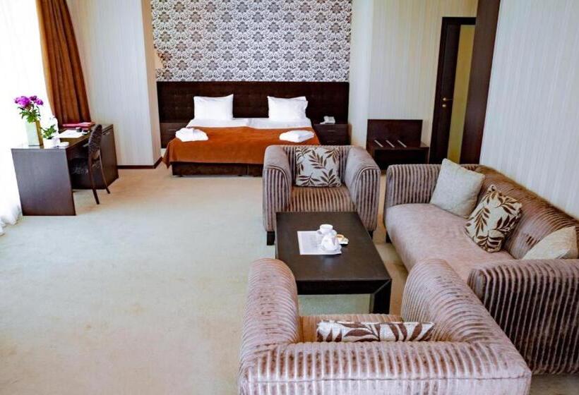 سوییت سوپریور با چشم‌انداز دریا, Stella Residence Club