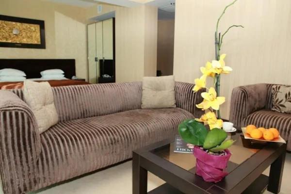 استودیوی استاندارد, Stella Residence Club