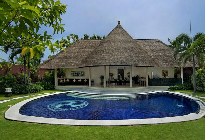 Villa 3 Chambres avec Piscine, The Dusun Villa