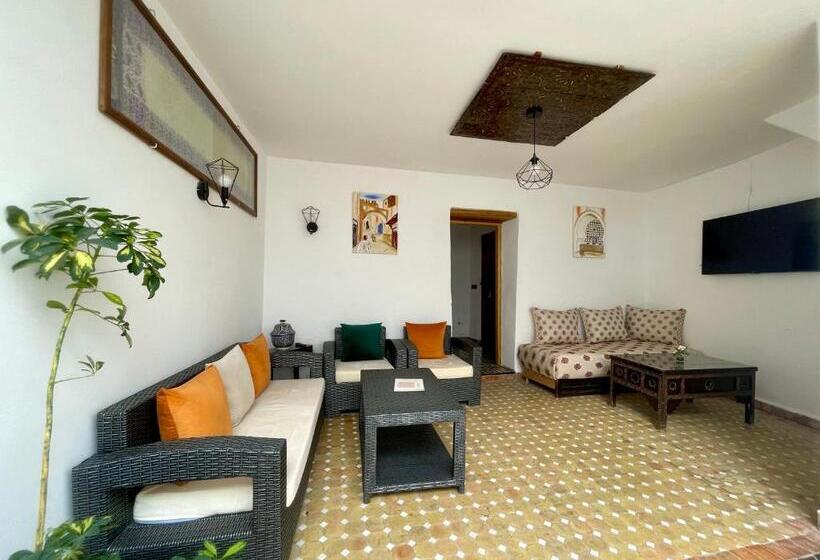 اتاق استاندارد با بالکن, Riad Zahraa Al Ismailia