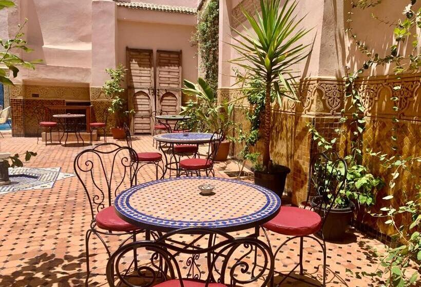 اتاق استاندارد, Riad Zahraa Al Ismailia