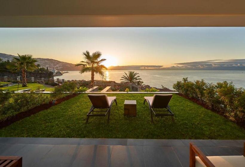 سوییت با چشم‌انداز دریا, Les Suites At The Cliff Bay   Portobay