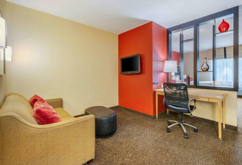 سوییت, Cambria Hotel Ft Lauderdale, Airport South & Cruise Port